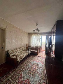 Продається 3 -кімнатна квартира, район 3- школи, м. Умань