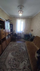 Продам дом в Ольшанах, все удобства, центр.
