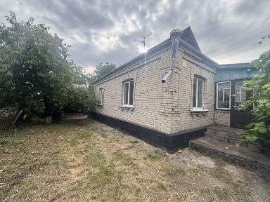 Вапнярка, Монастирська 9