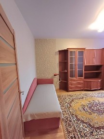 Сдам 1 комнатную квартиру в Лесках / ул. Евгения Логинова