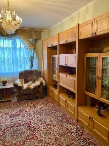 Продаж 3 кімнатної квартири (12 мікрорайон)