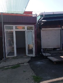 Здається в оренду комерційне приміщення на ринку у центрально-міському районі