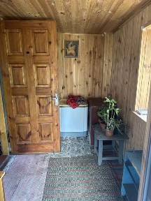 Зданється частина будинку вул. Франка
