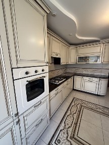 Продається 2-ох км квартира, р-н Канада, вул. Коновальця