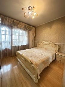 Продаж 3-х кімнатна з ремонтом. Європейського союзу 64. З ремонтом. Без Комісії. Державні програми