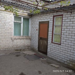 Продам півбудинку, Бровари, пекарня 50000у. о.