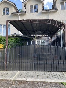 Чудовий таун хаус в тихій локації біля лісу Гайдамацька