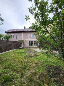 Продається дуплекс у Бучі, вул. Центральна, поруч школа №3