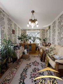 Продаж 3-к повнометражної квартири на б. Шевченка