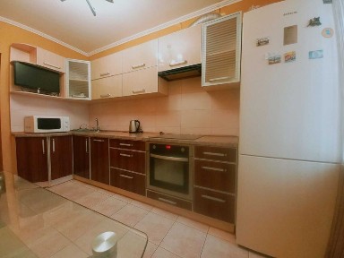 Продам двухуровневую квартиру на бул. Центральном с ремонтом