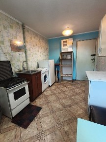 Продаж 2кім. кв проспект Відродження