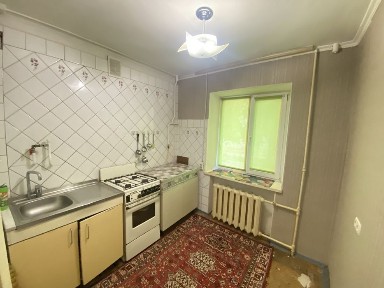Продаж 1о кімнатної квартири Нагірна частина біля 18 школи