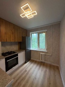 2к. квартира, Сади, 50м2, 4/9, цегла