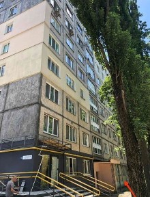 Квартира під торговлю на проти входа в АТБ сусіди аптека та Beermarket