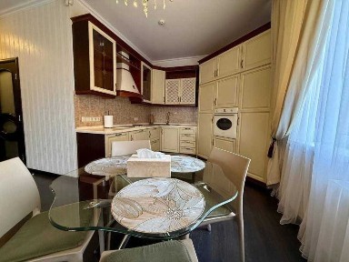 Аренда 2-комнатной квартиры 75 м², Дмитриевская ул., 80