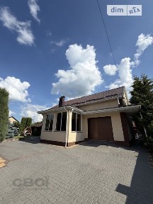 Продаж 2 поверхового будинку з верандою і ділянкою на 8.2 сотки, 212.5 кв. м, 4 кімнати, на вул. Яблунева • ID 34400965