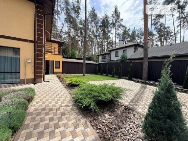 Продаж 2 поверхового будинку з ремонтом і ділянкою на 2.5 сотки, 112.2 кв. м, 2 кімнати, на вул. Героїв • ID 34376098