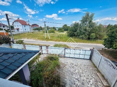 Київська область, Старі Петрівці