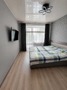 Продам 2к квартиру Новые Дома ул. Каденюка. Метро Дворец спорта. 3йэтаж\9ти