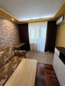 Продается 3 ком кв в Бородинском р-не по ул Ладожская