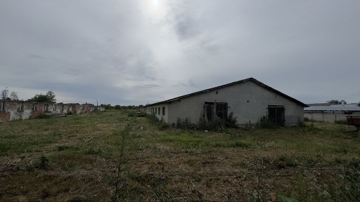 Продаж складського приміщення (колишня ферма) с. Лисятичі
