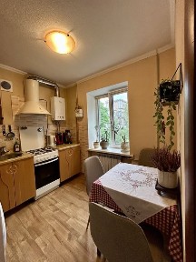 Продам 3к пр Ивана Мазепы ул Генерала Безручка