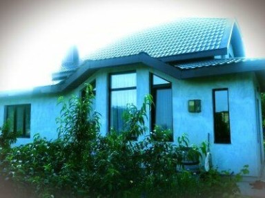 Продаж будинку на 8 сотках землі