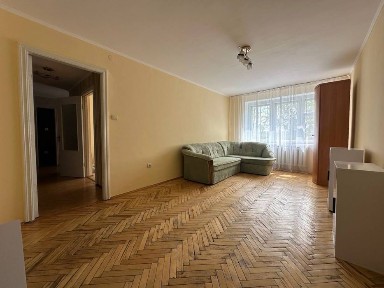 Оренда 2 кімнатної квартири в ближньому центрі | вул. Любінська, 4