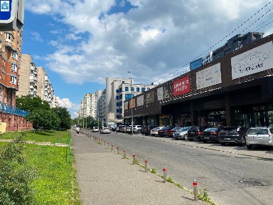 Київ, Василя Стуса вул., 35-37