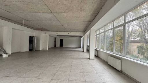 Світле та просторе приміщення на Виставці, 146 м2