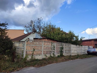 Продаж 1/2 будинку зі своїм двором/метро 'Холодна Гора'