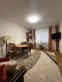 Простора квартира з ремонтом Оболонський район поруч Виноградар