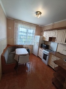 Терміново здається 2 км кварт. Хотинська (Версаль), вільна, ключі!
