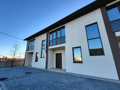 Продаж 2 поверхового таунхауса з ділянкою на 1.5 сотки, 96 кв. м, 3 кімнати, на пров. Срібний • ID 33846178