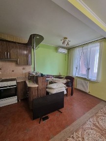 Сдам большую студию на Высоцкого Сахарова