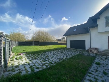 Продаж двоповерхового будинку, Білогородка, вул. Жовтнева, 1