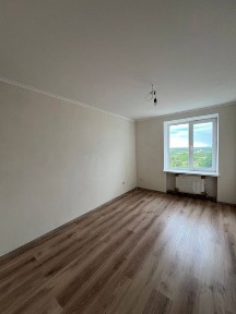 Продаж 3х кімнатної з ремонтом
