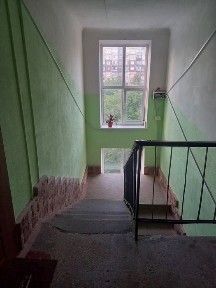 КРЭС продается 3 квартира.