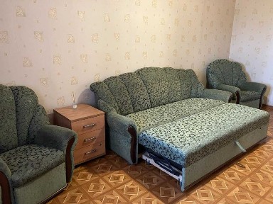 Здам 2к квартиру біля ст. м. 