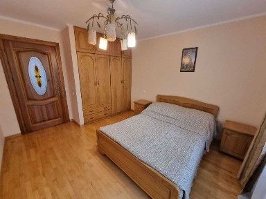 Простора 3-кімнатна квартира на вул. Микулинецька - комфорт, якість і вдале планування вже чекають на нових власників!