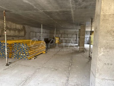 Оренда складського приміщення, складу 2350м2 в с. Крюківщина
