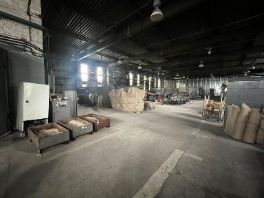 вул. Проф. А. Бойка, 3 - Оренда великого виробничого цеху 1300 м² з КТП (630 кВА)
