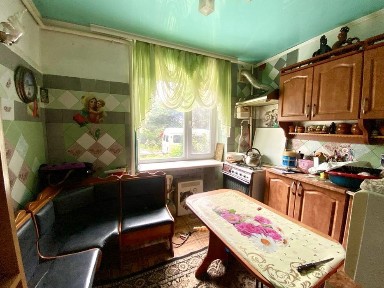 Продам 2-кімнатну квартиру, гарний стан, місто Деражня