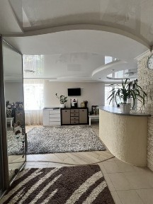 Продаж 1к квартири з ремонтом