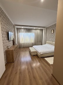 Продається 2 кімнатна квартира в центрі міста