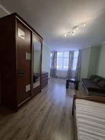 Продаж 1 кім. квартири 52 кв м новобудова ремонт меблі