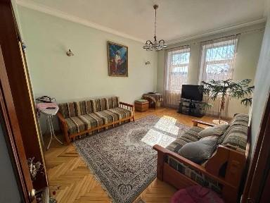 ТЕРМІНОВИЙ ПРОДАЖ квартири на Личаківській