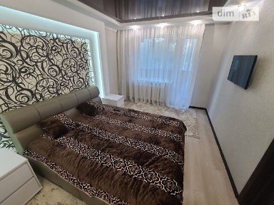 Продаж 2к квартири 45 кв. м на вул. Володимира Великого 40 • ID 34509975