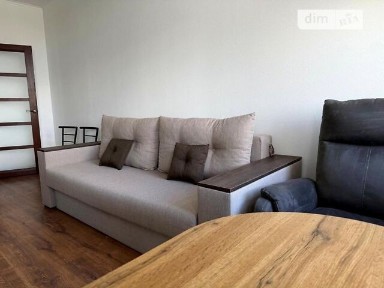 Продаж 1к квартири 37 кв. м на вул. Сім'ї Кульженків 31А, кв. 1 • ID 34509732