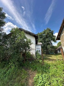 Продається будинок та земельна ділянка 25сот. у м. Перемишляни
